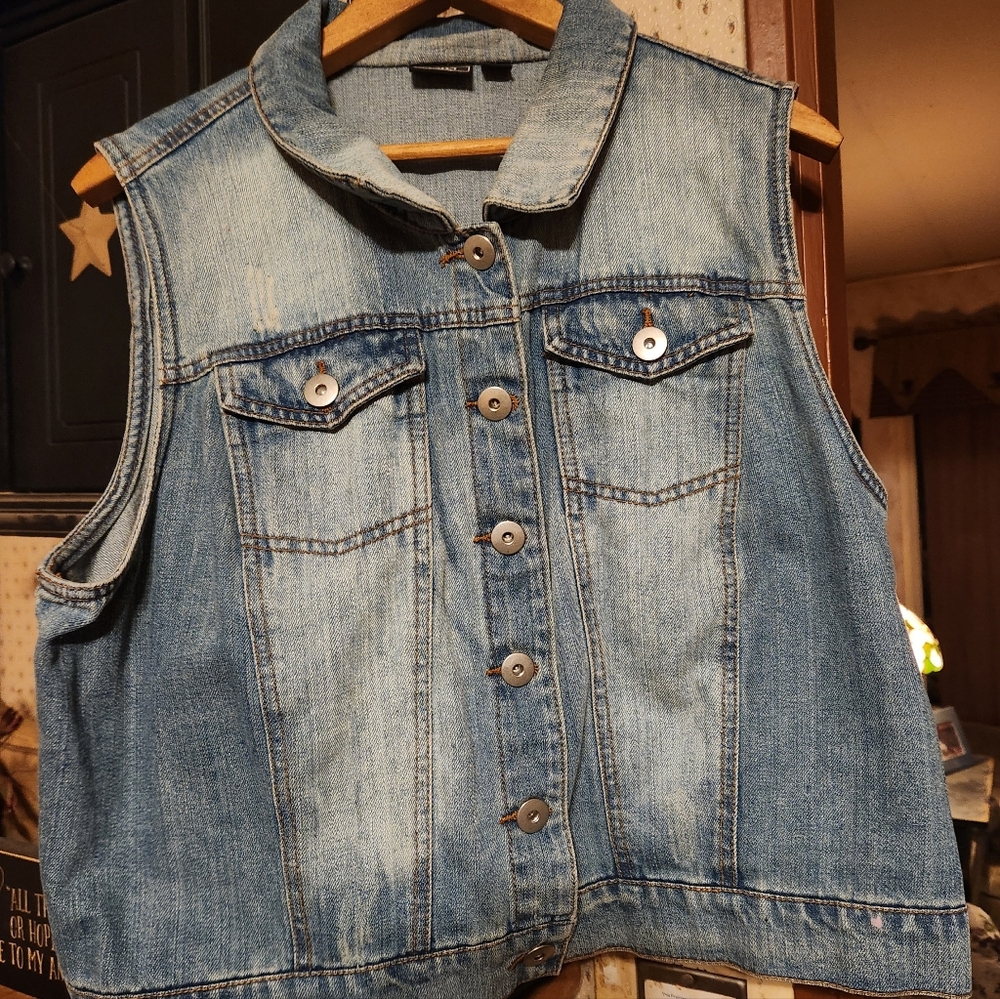 CATO FASHIONS Denim Sleeveless Vest